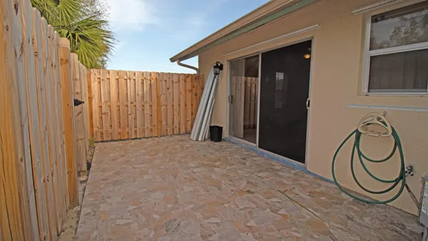 $2,000 | 7609 Southeast Hobe Terrace, Hobe Sound, FL 33455