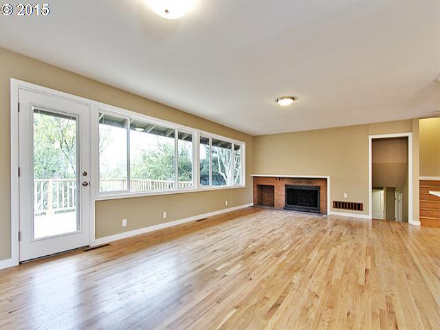 6310 Southwest Alfred Street Portland, OR 97219 - Photo 7 of 15 Gallery Image 7
