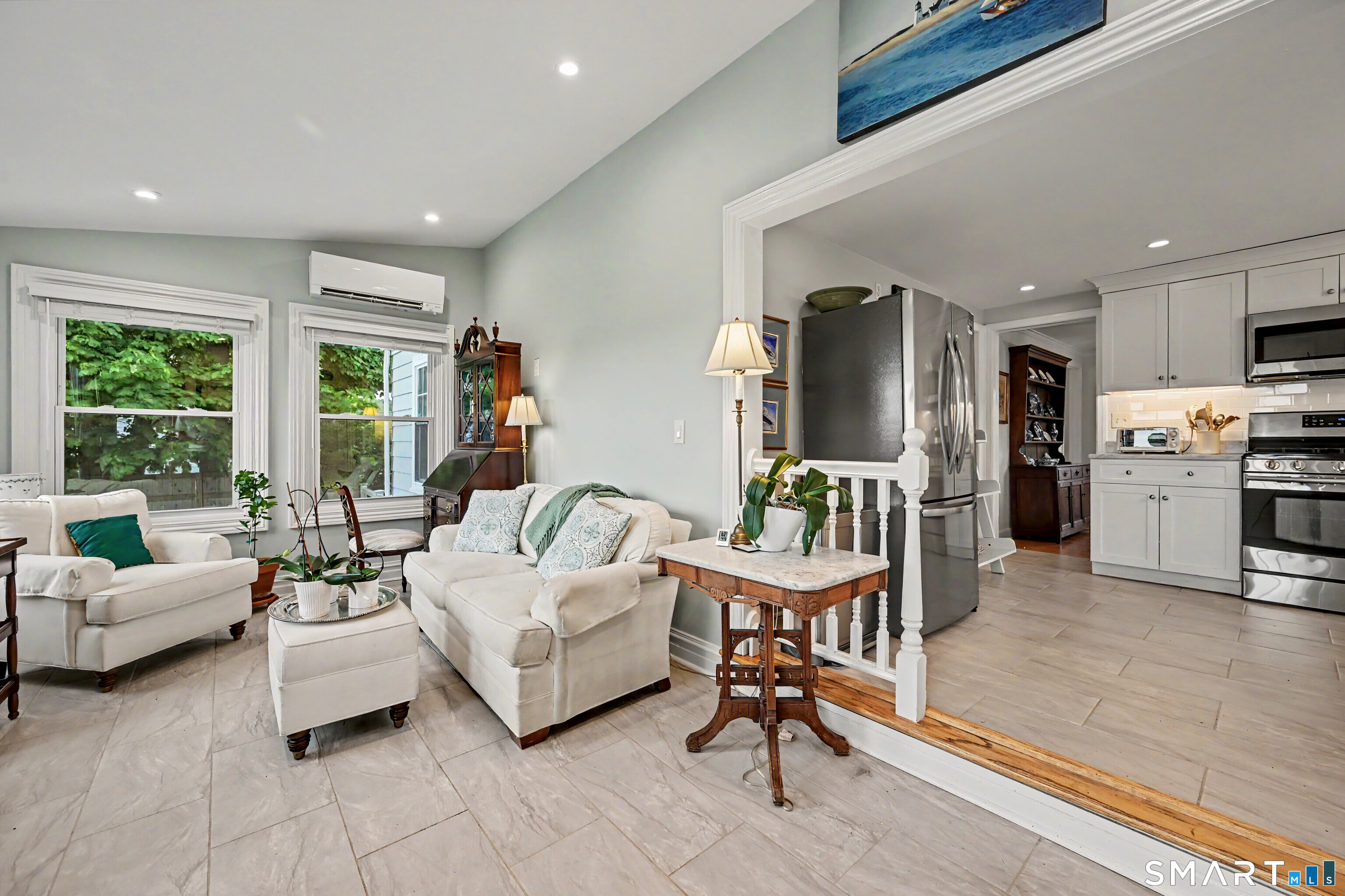 823 Oldfield Road Fairfield, CT 06824 - Photo 11 of 39