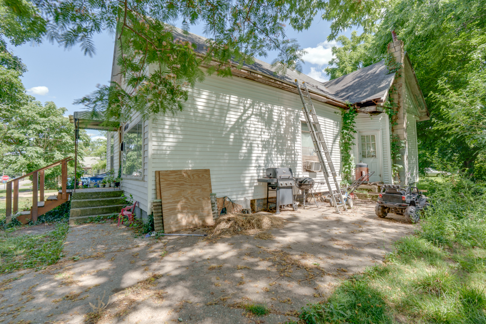 409 Jordan Street Mount Vernon, IL 62864 - Photo 4 of 12