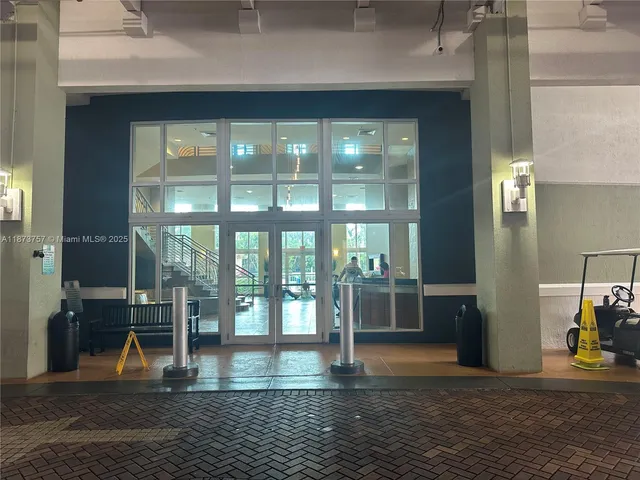 a view of entryway with a front door