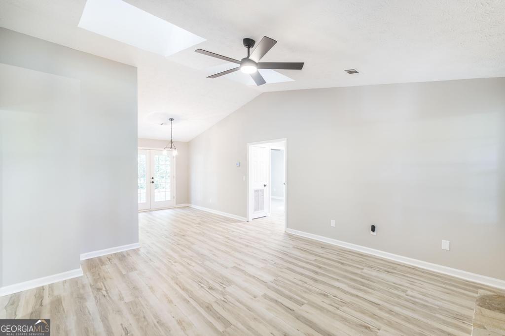 819 Old Macon Road Dublin, GA 31021 - Photo 13 of 30
