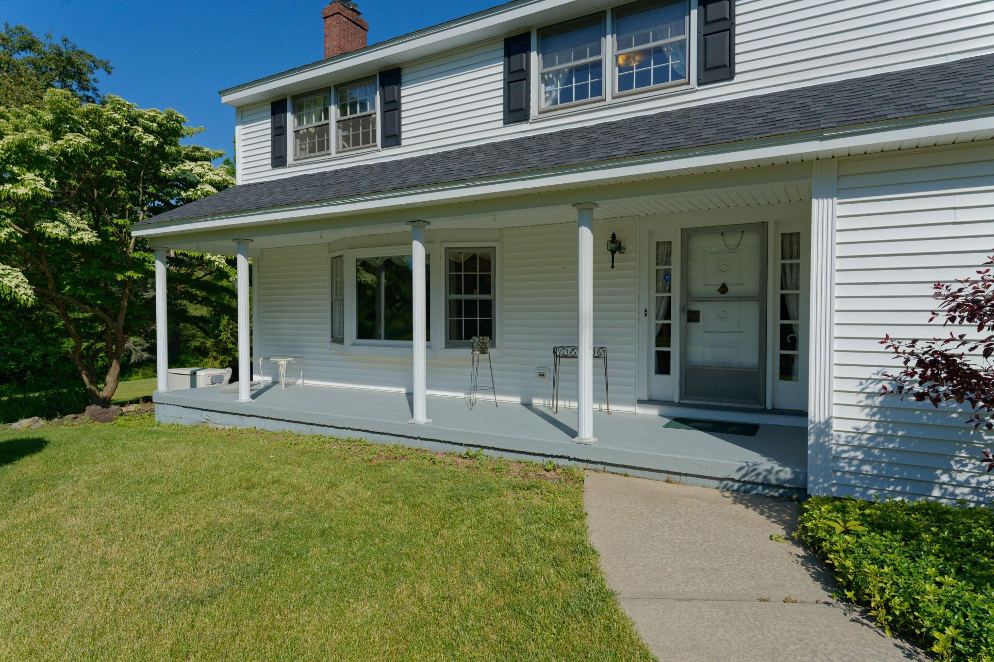 34 Nott Road Rexford, NY 12148 - Photo 4 of 51 Photo 4
