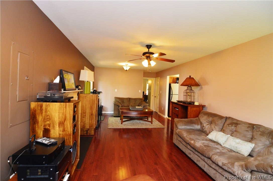 121 Lodge Road Williamsburg, VA 23185 - Photo 4 of 18 Gallery Image 4