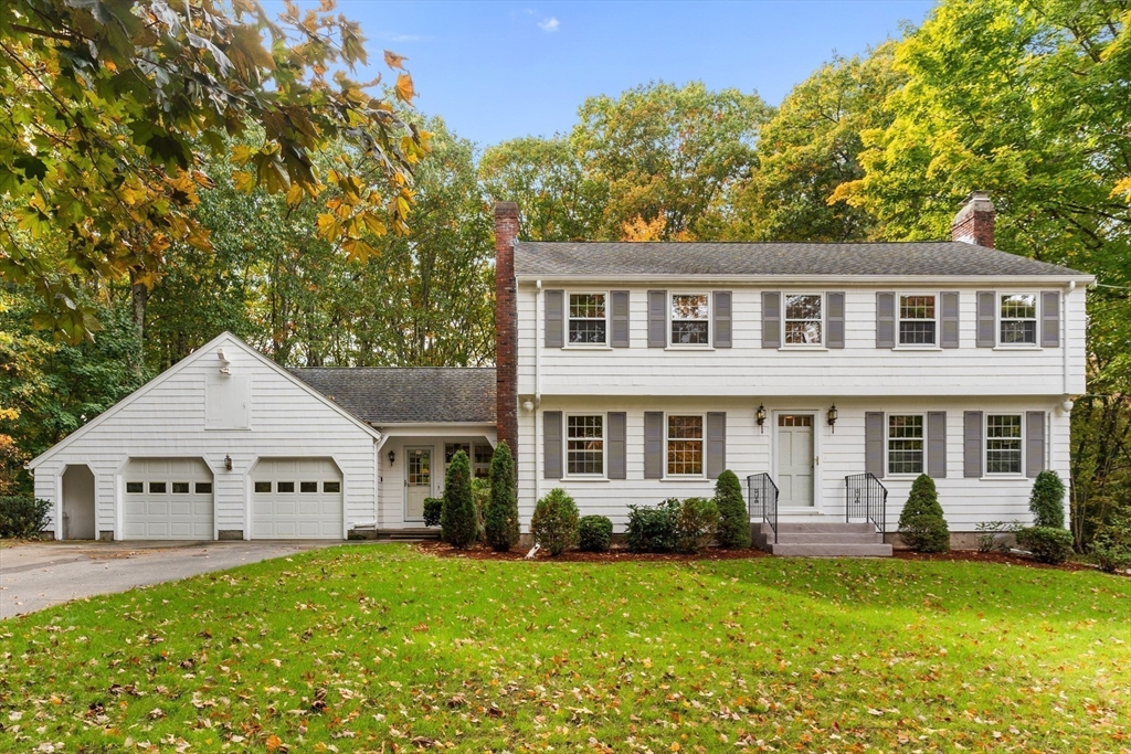 13 Conestoga Road Chelmsford, MA 01824 - Photo 1 of 37