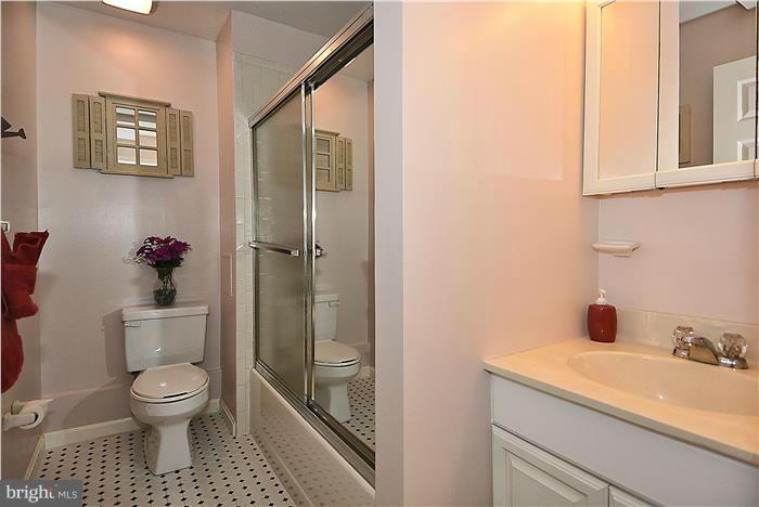 1009 Long Point Road Grasonville, MD 21638 - Photo 17 of 30 Bath