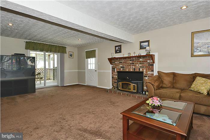 1009 Long Point Road Grasonville, MD 21638 - Photo 22 of 30 Family Room