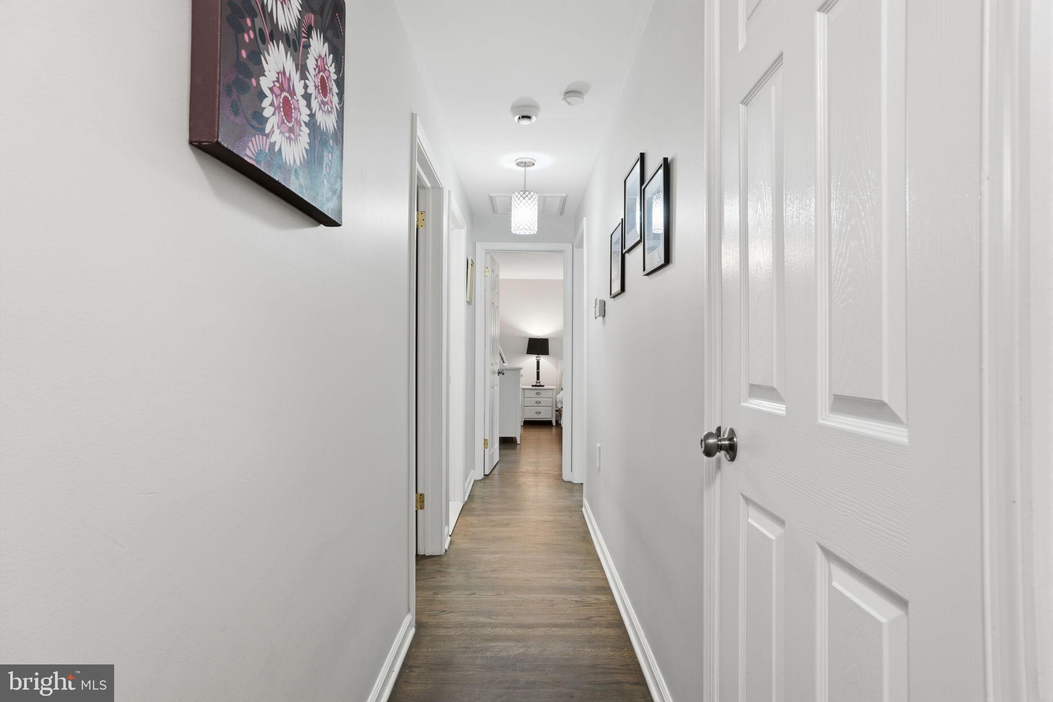 621 River Road Yardley, PA 19067 - Photo 23 of 75 Upstairs hallway