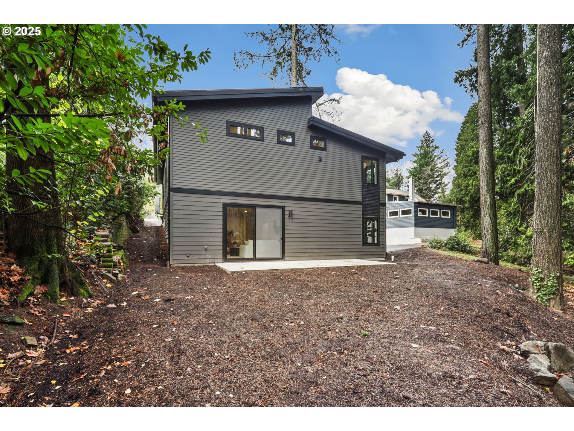 8014 Southwest 54th Avenue Portland, OR 97219 - Photo 42 of 44
