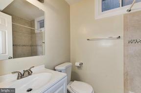 1737 Gales Street Northeast Washington, DC 20002 - Photo 13 of 19 Bath