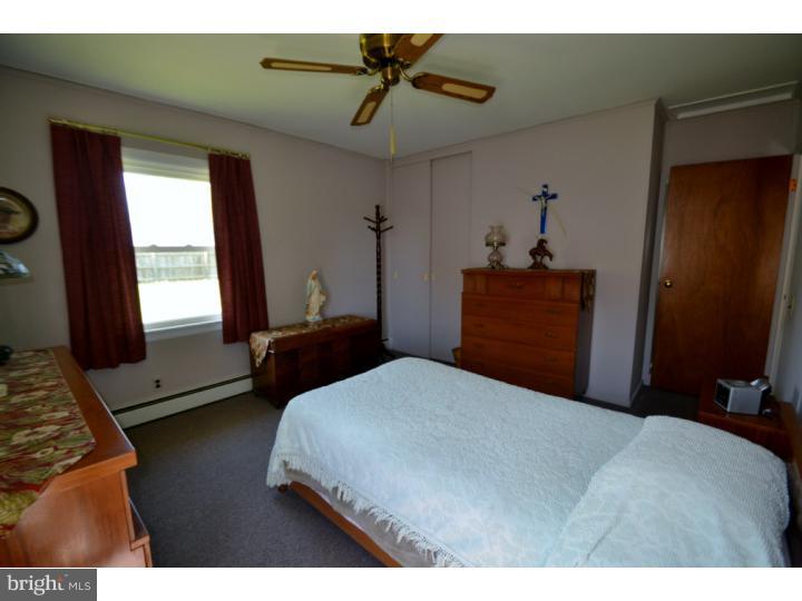 335 Stanwood Road Fairless Hills, PA 19030 - Photo 3 of 10 Bedroom - Main