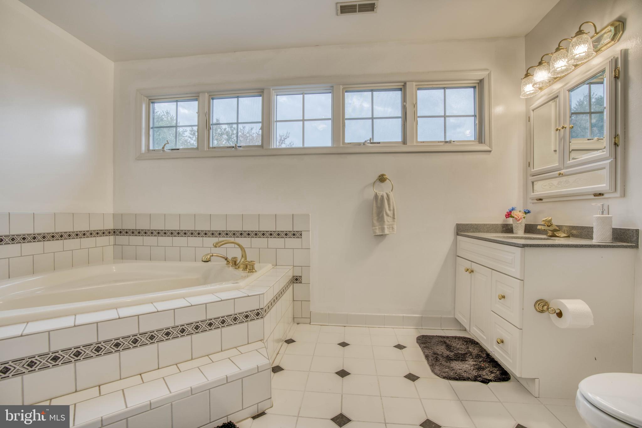 5529 East Joppa Road Perry Hall, MD 21128 - Photo 23 of 34