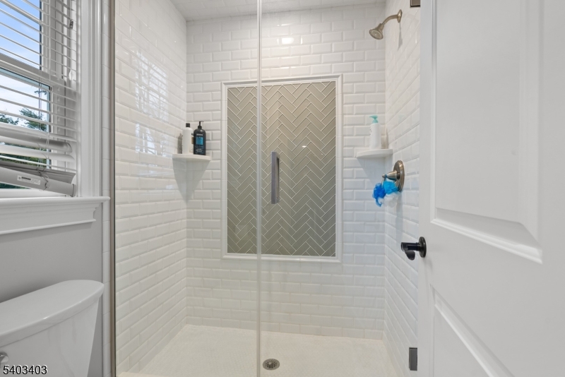 1568 Radley Road Scotch Plains, NJ 07076 - Photo 18 of 38