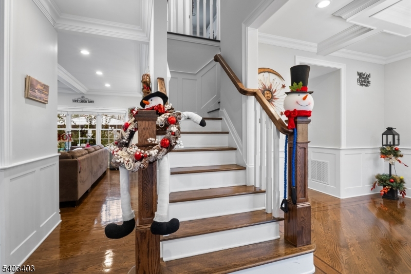 1568 Radley Road Scotch Plains, NJ 07076 - Photo 3 of 38