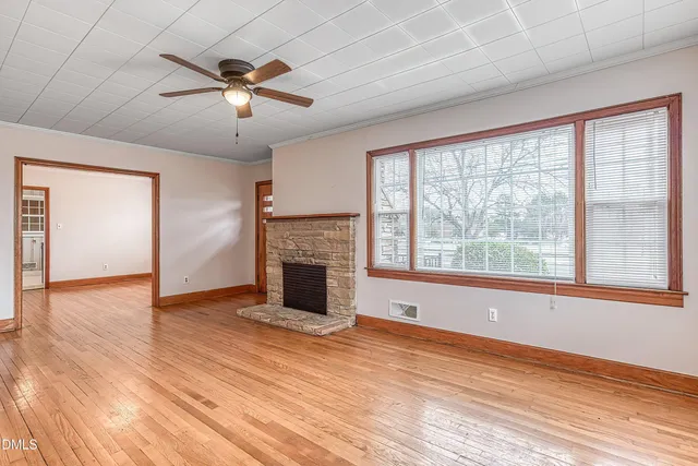 $1,800 | 629 East Main Street, Clayton, NC 27520