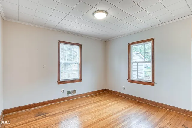 $1,800 | 629 East Main Street, Clayton, NC 27520