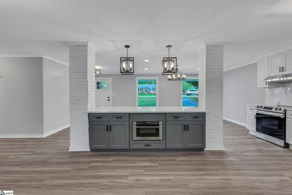 $323,000 | 181 State Rd S-30-483, Clinton, SC 29325