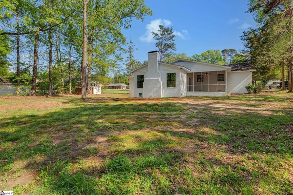 $323,000 | 181 State Rd S-30-483, Clinton, SC 29325