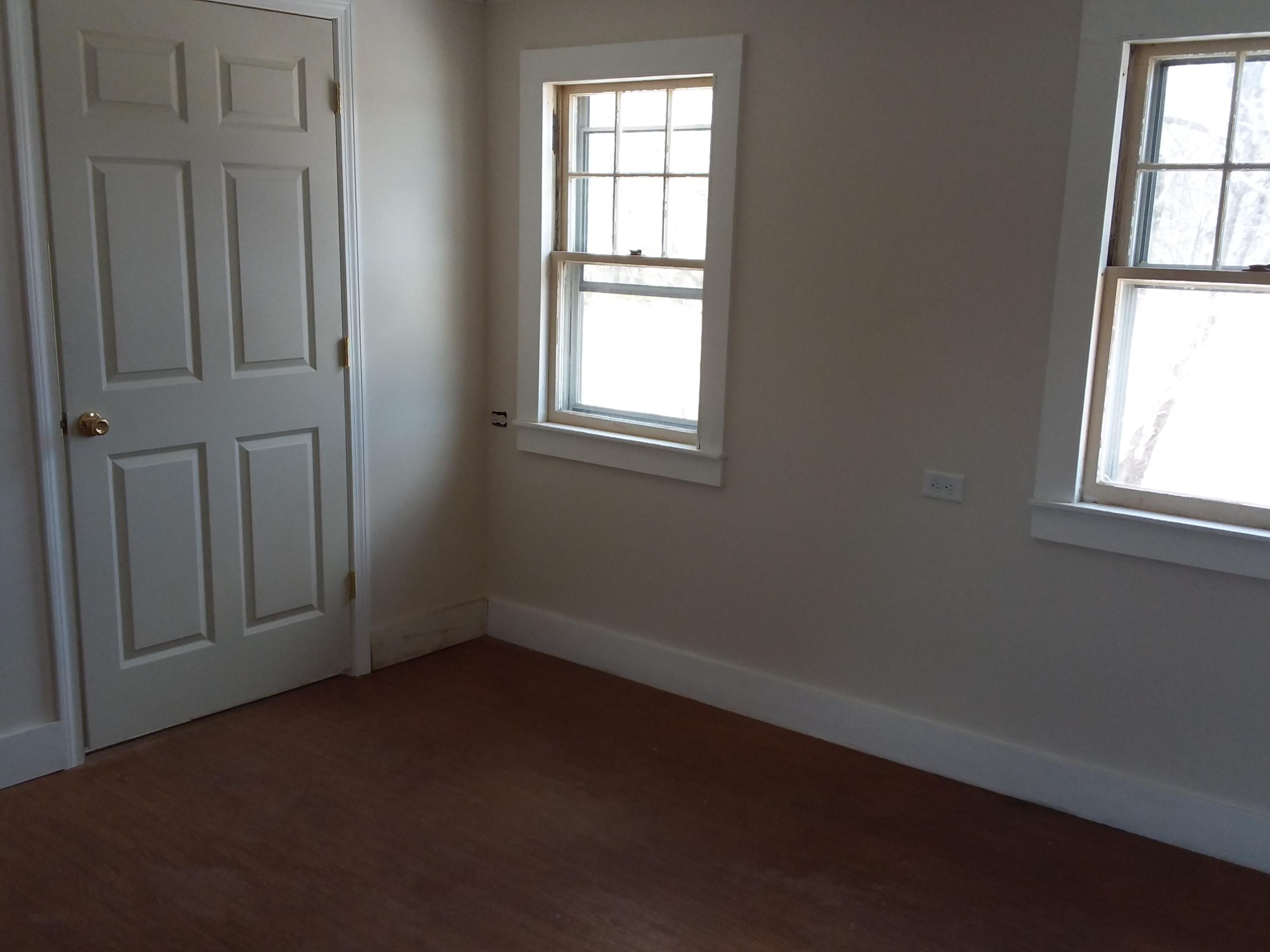 377 Parker Farm Road Buxton, ME 04093 - Photo 9 of 23 377 Apt living room