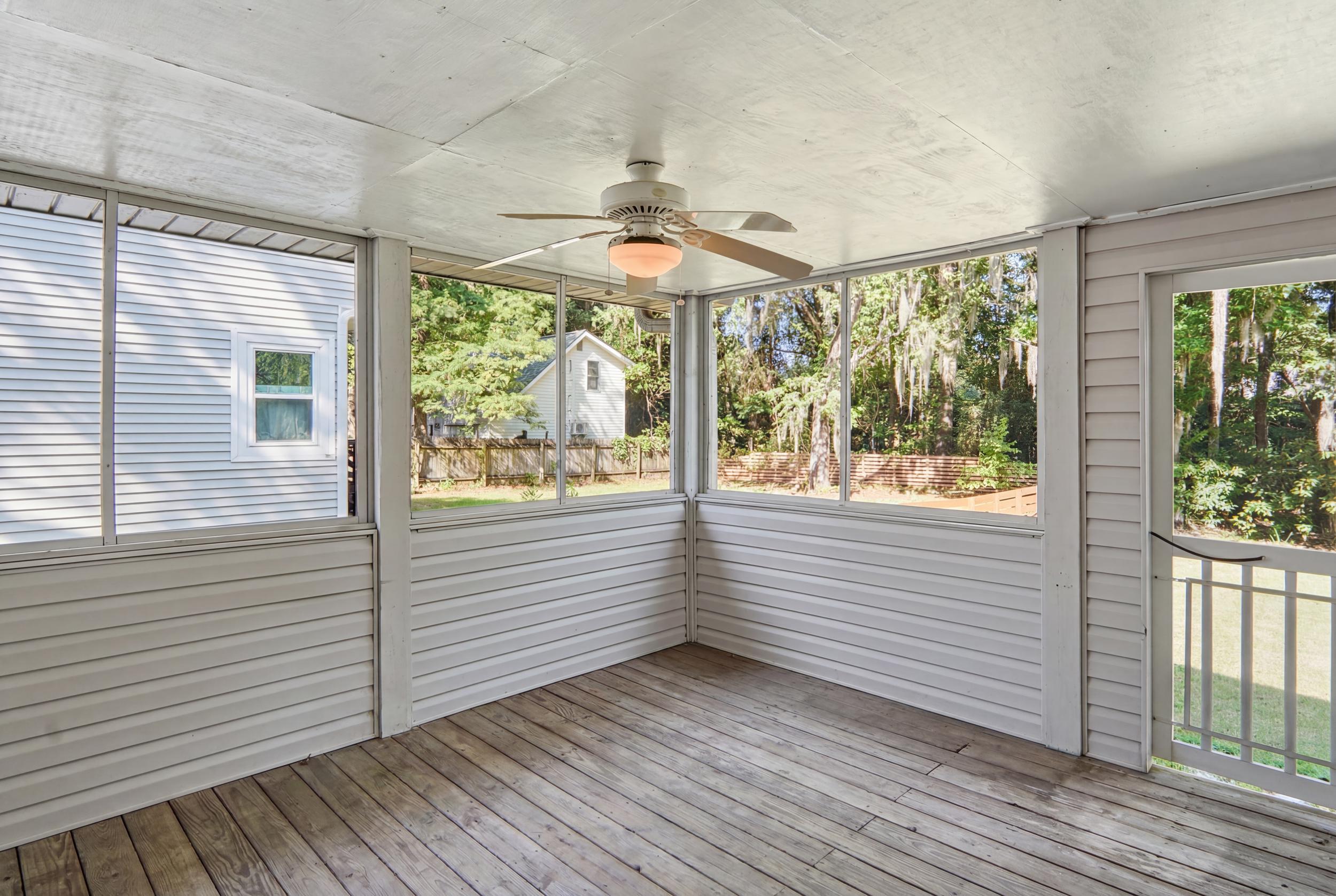 36 Manor Boulevard Hanahan, SC 29410 - Photo 8 of 43 dsc00231_declutter_7461b6b5