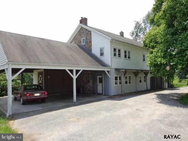 270 Hospital Road Gettysburg, PA 17325 - Photo 3 of 33 Gallery Image 3