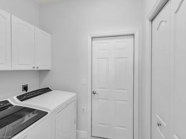 $595,000 | 249 Stella Maris Drive South, Naples, FL 34114