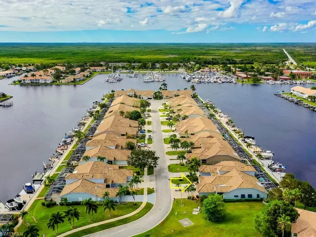 $595,000 | 249 Stella Maris Drive South, Naples, FL 34114