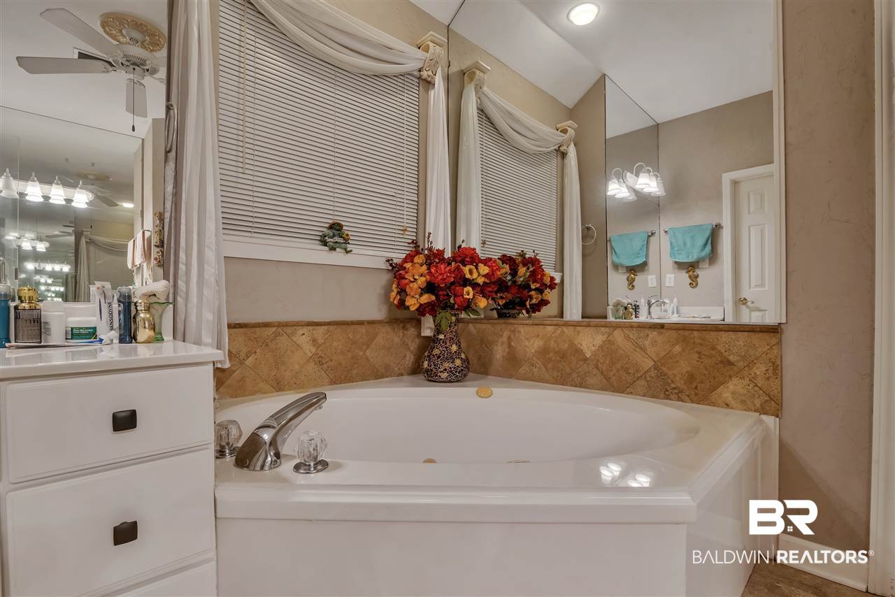 22475 County Road 12 Foley, AL 36535 - Photo 20 of 29 Master Bath
