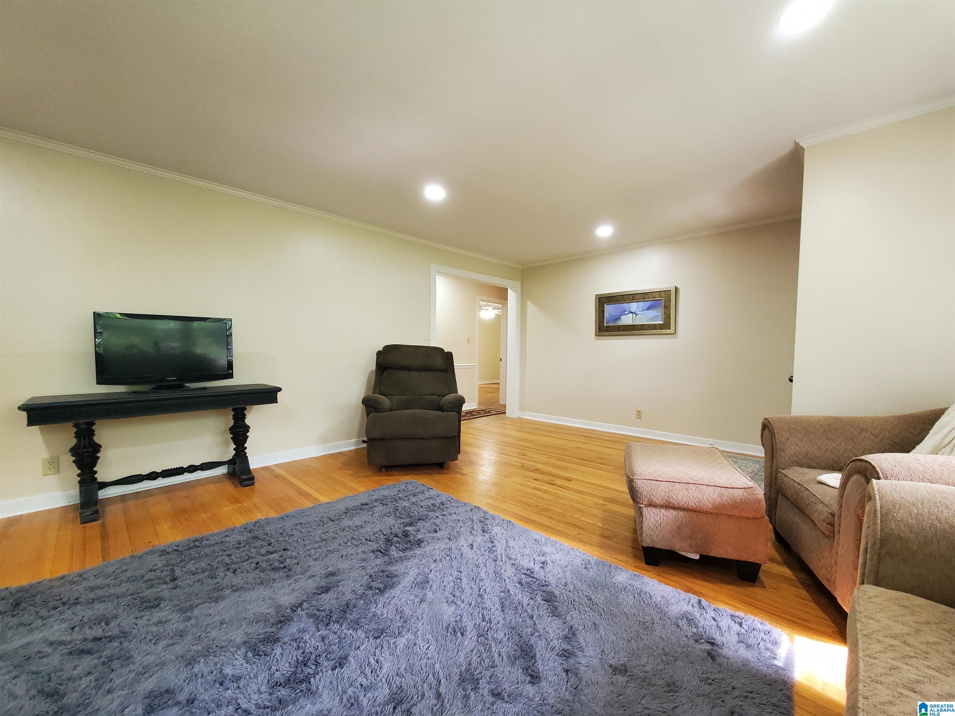 1041 Michael Lane Anniston, AL 36207 - Photo 8 of 25