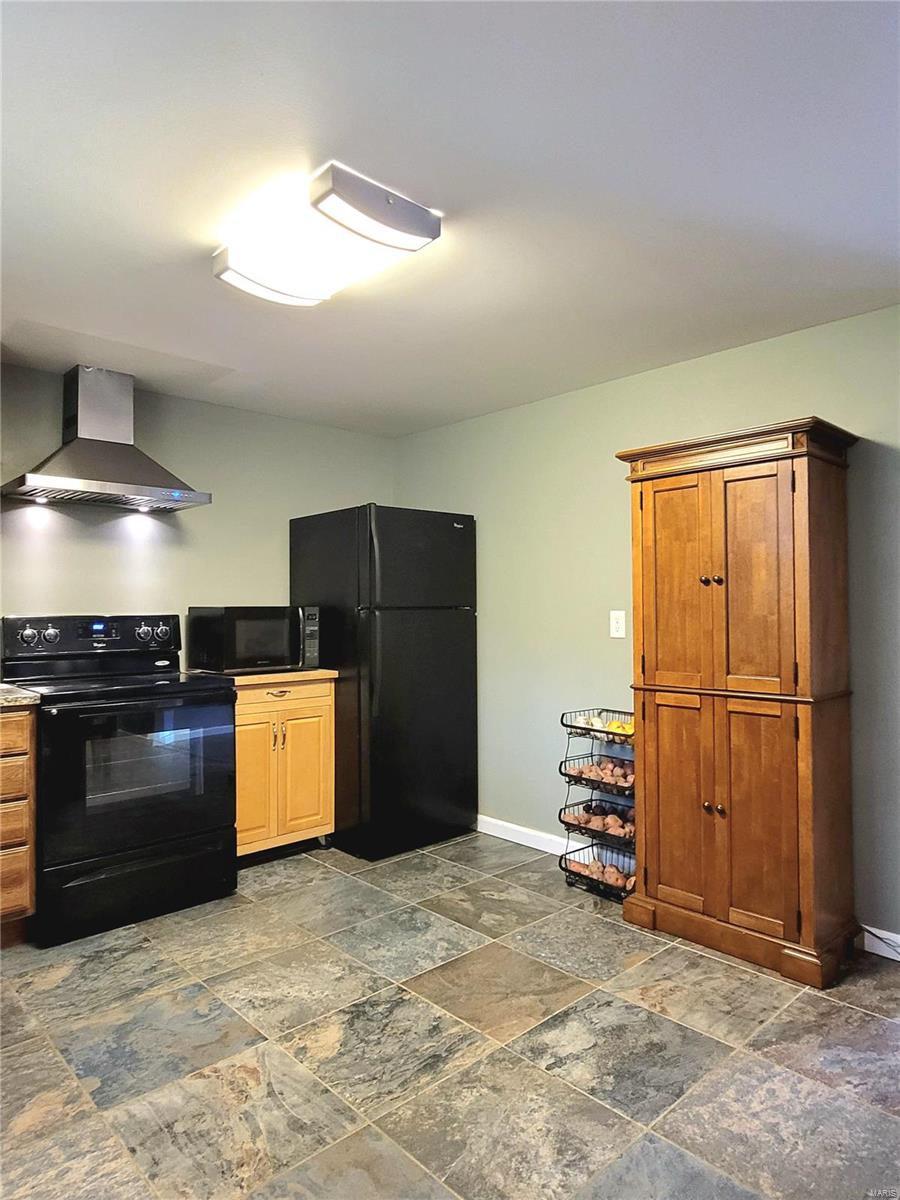 317 Red Bird Circle St. Clair, MO 63077 - Photo 13 of 30