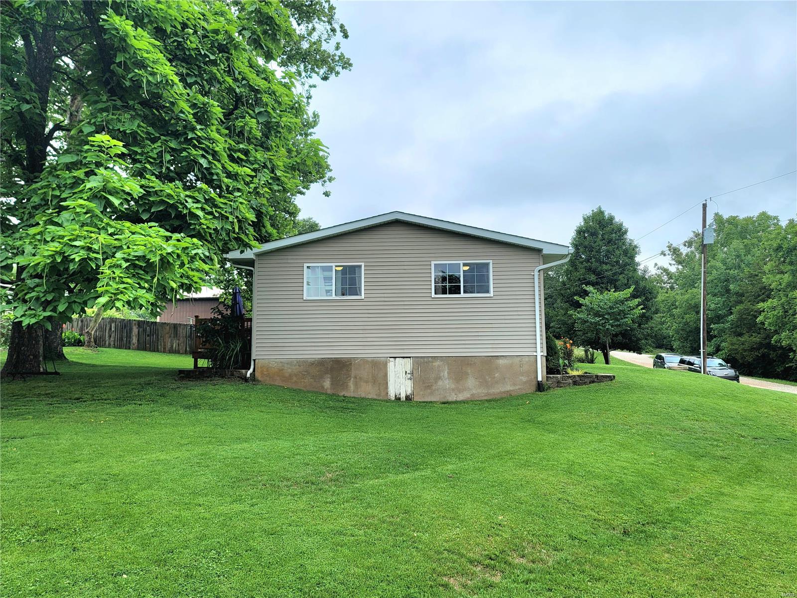 317 Red Bird Circle St. Clair, MO 63077 - Photo 5 of 30