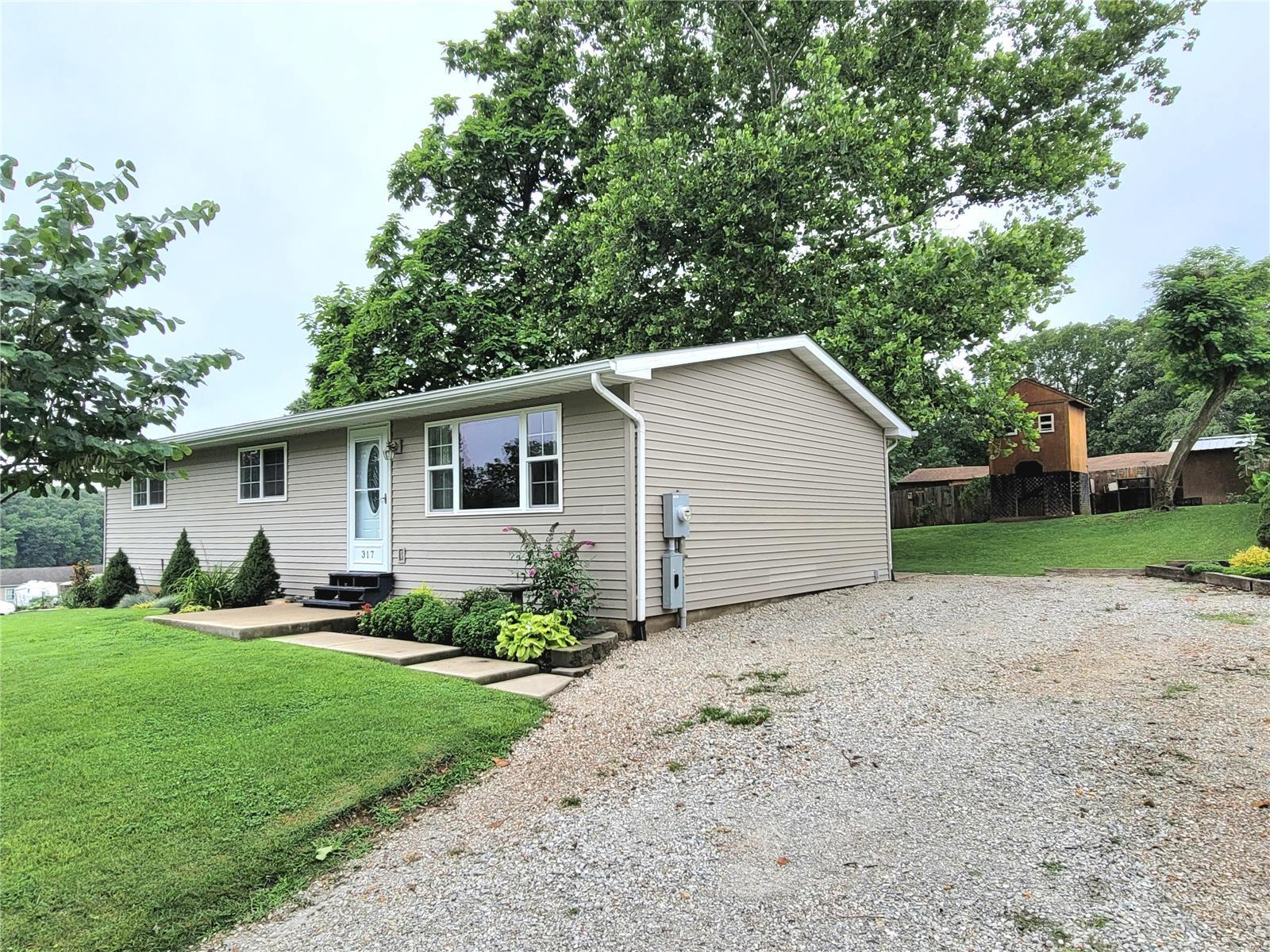 317 Red Bird Circle St. Clair, MO 63077 - Photo 6 of 30