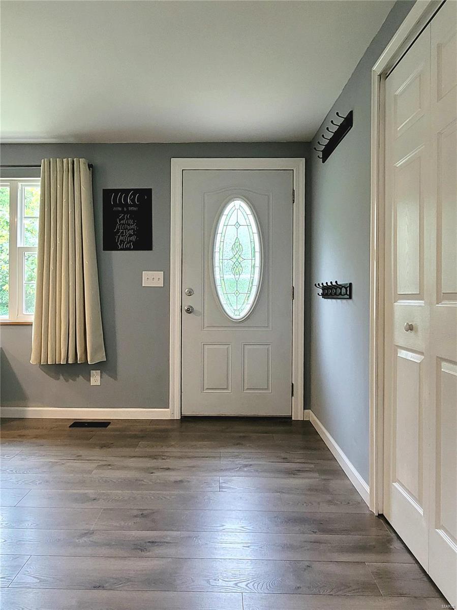 317 Red Bird Circle St. Clair, MO 63077 - Photo 7 of 30