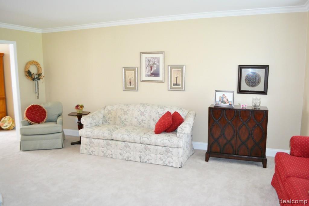 1708 Old Homestead Drive Rochester Hills, MI 48306 - Photo 10 of 55