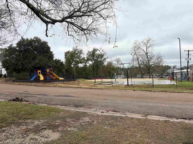 $1,900 | 104 South Carolina Street, Troup, TX 75789