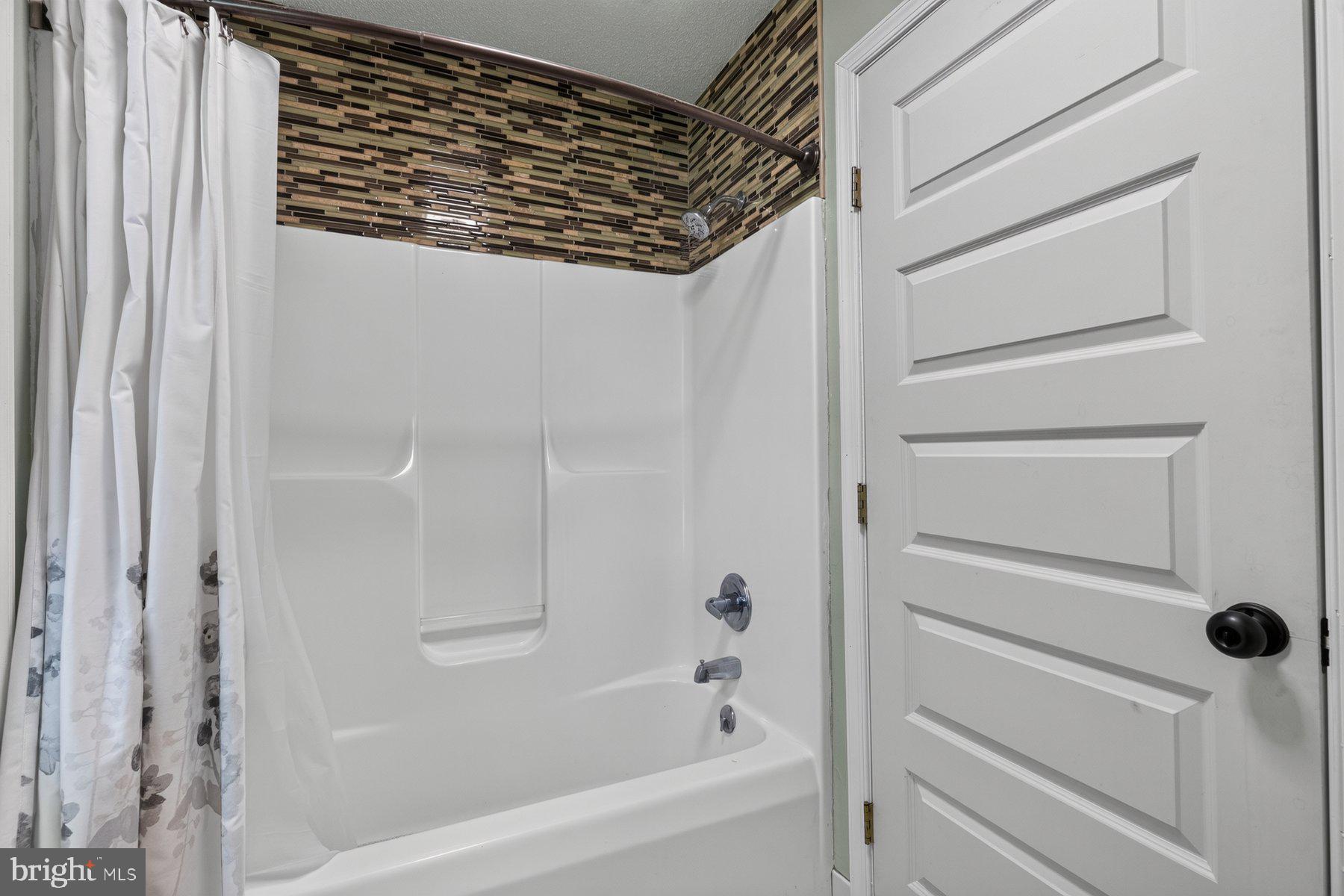 24249 McIntosh Road Hollywood, MD 20636 - Photo 29 of 66 Bedroom 4 Ensuite Bathroom