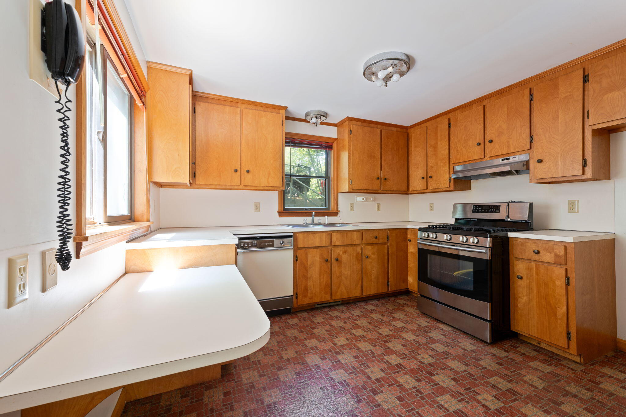 24 Wilson Road Woods Hole, MA 02543 - Photo 4 of 41 Kitchen