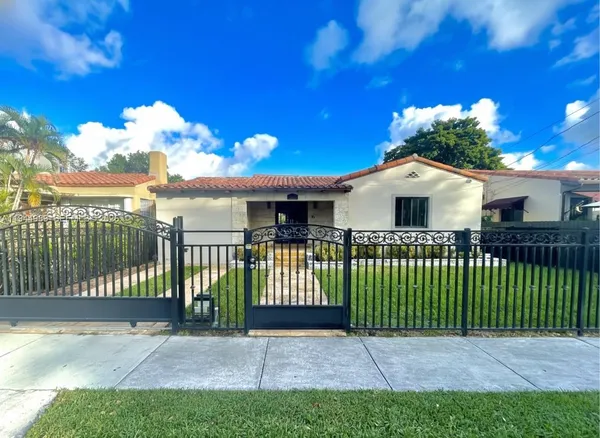 $4,800 | 3069 Southwest 21st Street, Miami, FL 33145