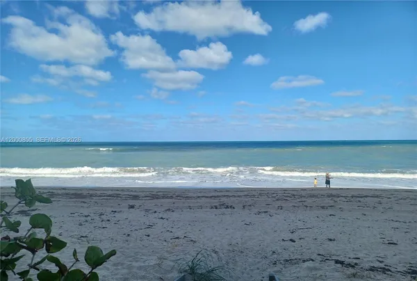 $2,000 | 9900 South Ocean Drive, Unit 106, Jensen Beach, FL 34957