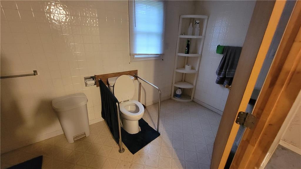 159 Chestnut Street Robinson, PA 15949 - Photo 8 of 19 Gallery Image 8