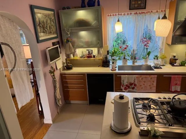 a room with furniture and a mirror