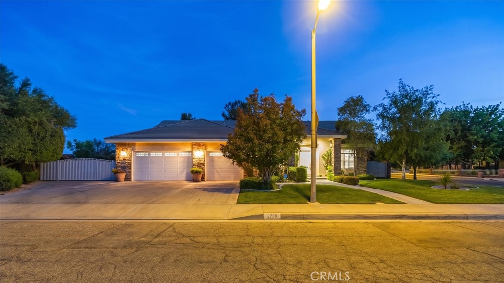 2738 Parton Circle Lancaster, CA 93536 - Photo 2 of 70