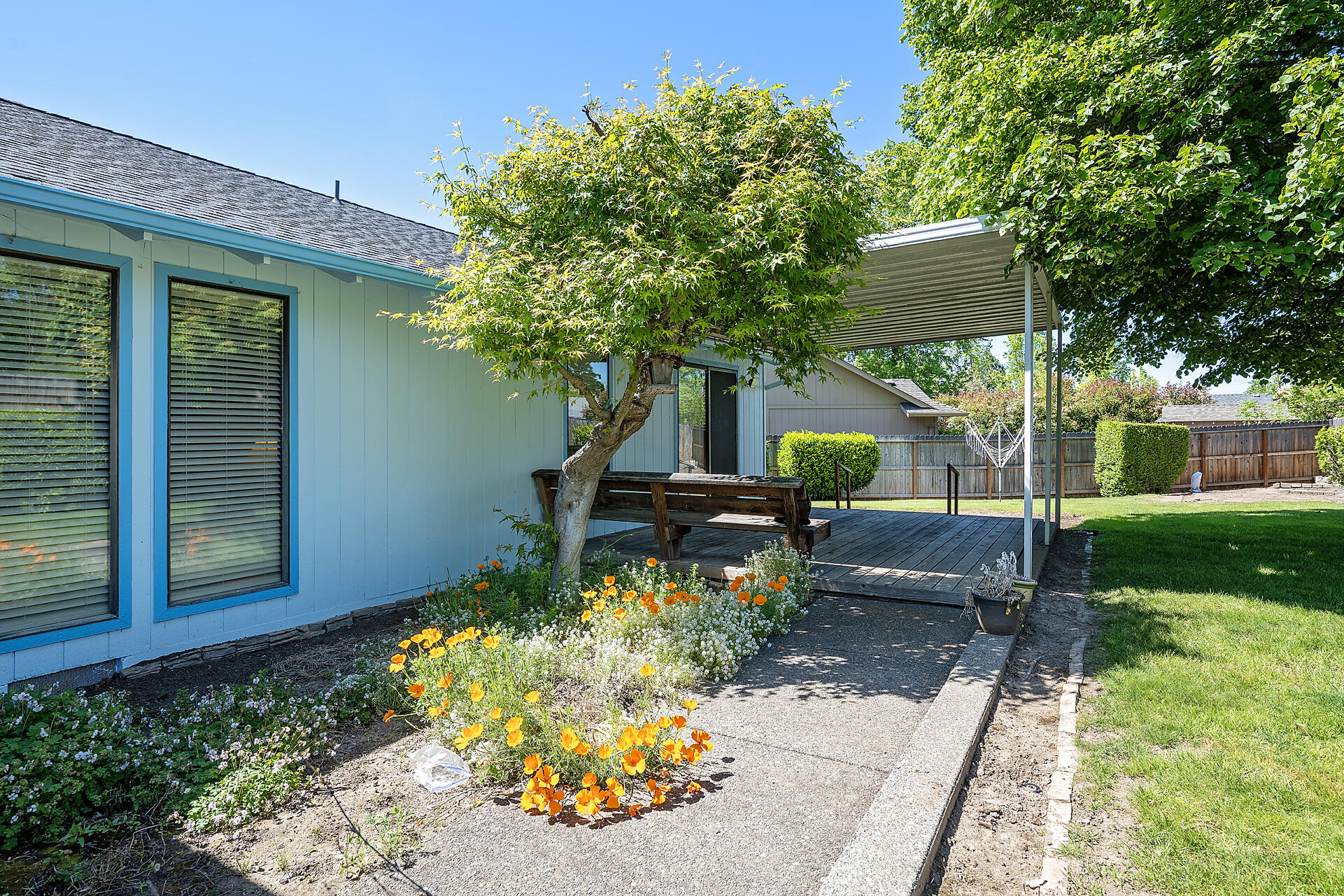 2337 Ridge Way Medford, OR 97504 - Photo 8 of 13 Ridge Way008 copy