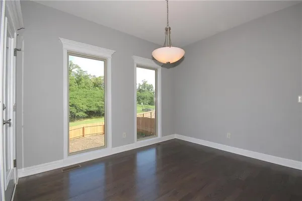 $520,440 | 11440 North Auburndale Circle, Kansas City, MO 64157