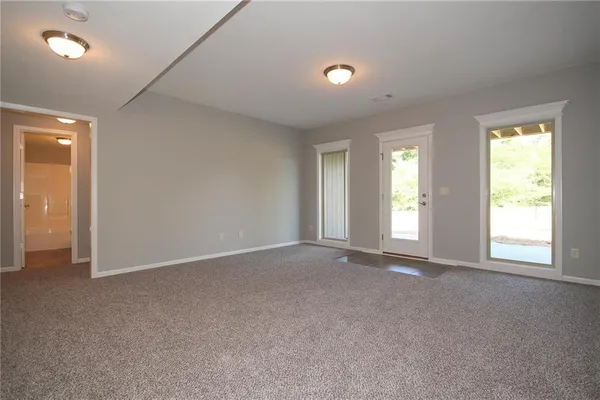 $520,440 | 11440 North Auburndale Circle, Kansas City, MO 64157