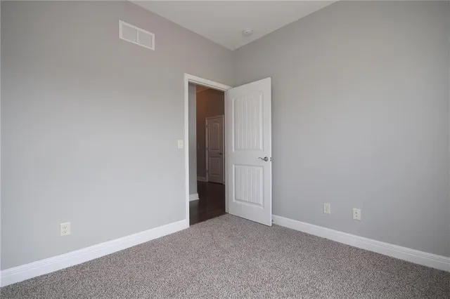 $520,440 | 11440 North Auburndale Circle, Kansas City, MO 64157