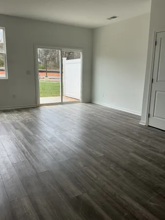$284,900 | 204 Darlington Drive, Dickson, TN 37055