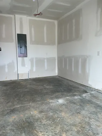 $284,900 | 204 Darlington Drive, Dickson, TN 37055