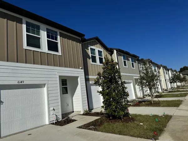 $284,900 | 204 Darlington Drive, Dickson, TN 37055