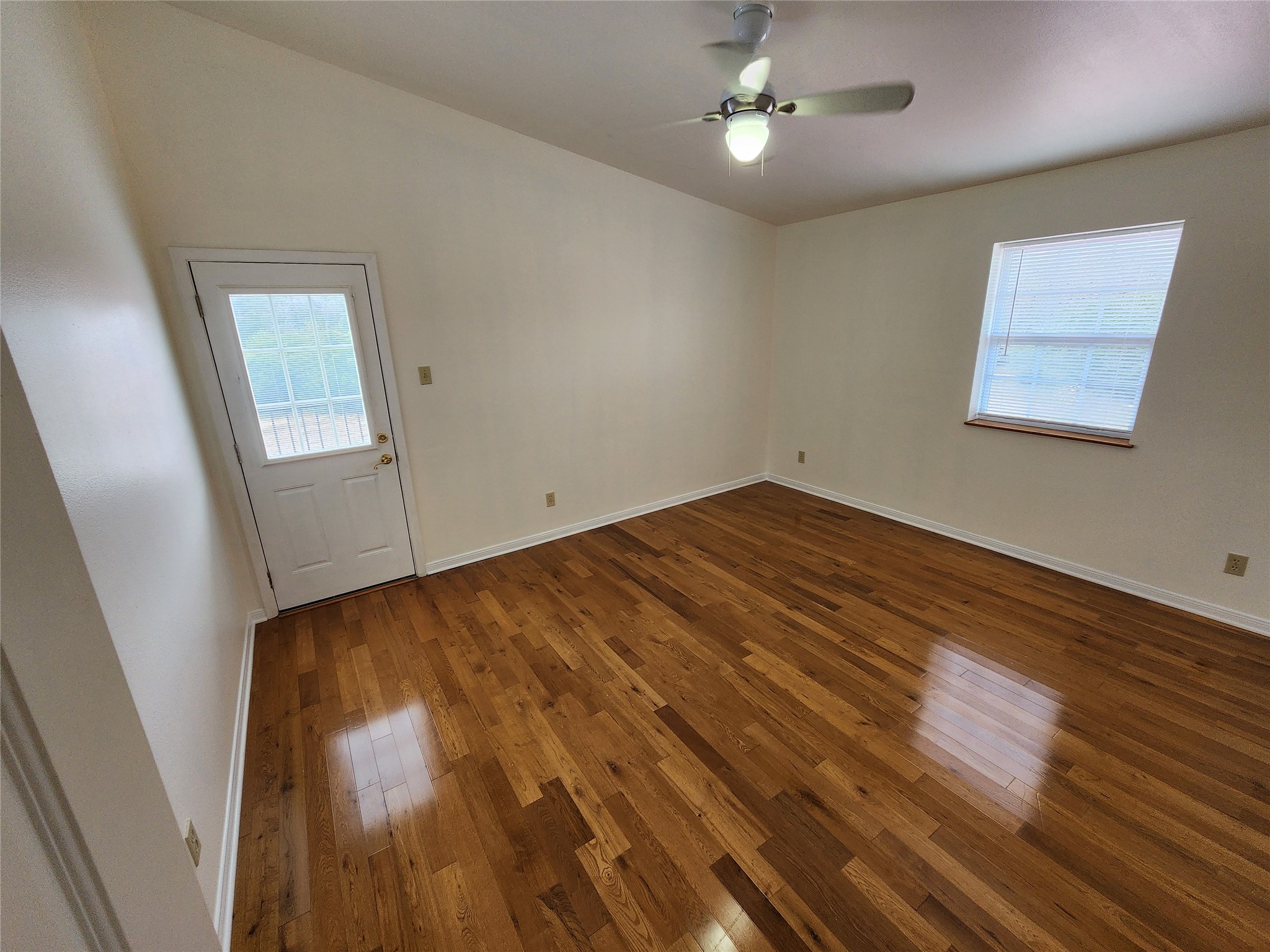 500 Spring Creek Road Florence, TX 76527 - Photo 32 of 38 Bedroom 3 with balcony access
